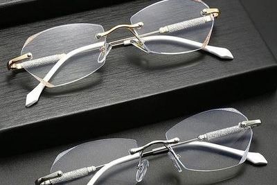 昆明专属：纯钛眼镜的清洗秘籍大公开